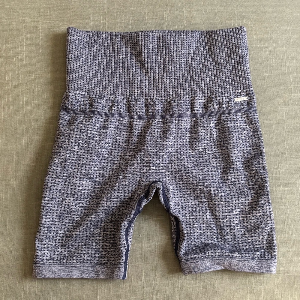 ECHT Blue and White size S
